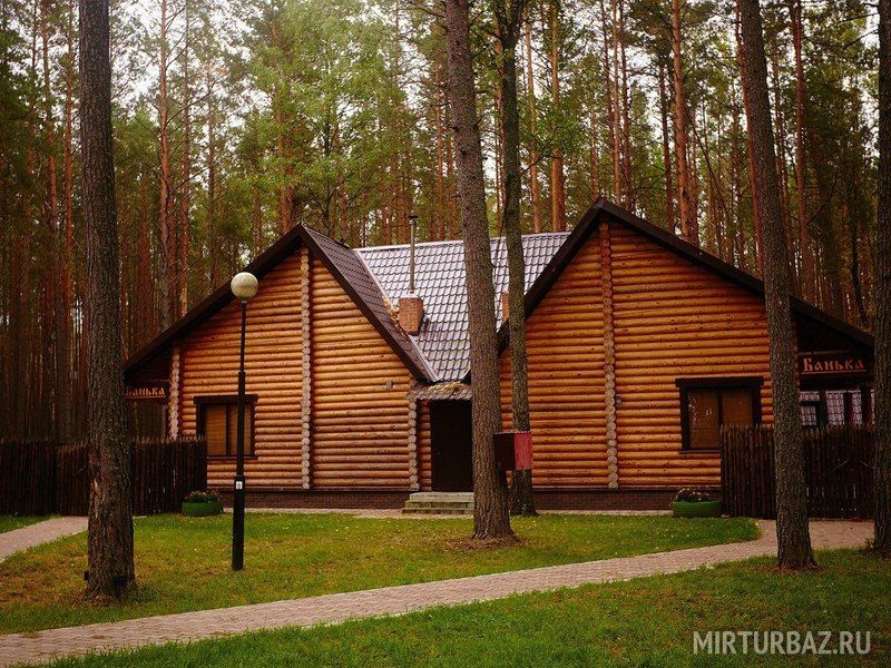 Апрель жуковка брянская область. Турбаза в Жуковке Брянской области.