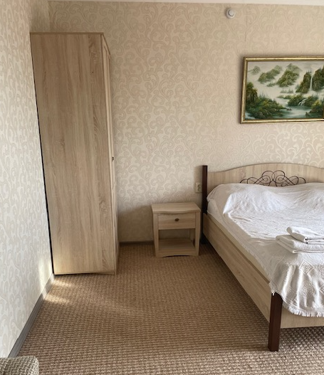 Полулюкс 4-местный 2-комнатный