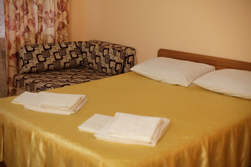 Полулюкс 2-местный (DBL, 3 этаж, главный корпус)