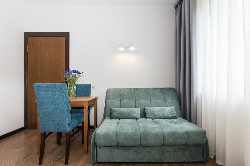 Семейный 4-местный  (с видом на горы)