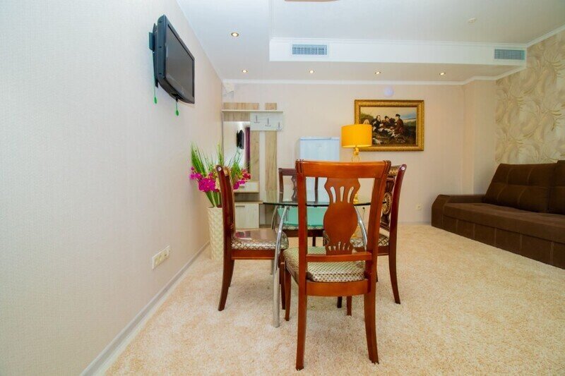 Люкс 4-местный 2-комнатный