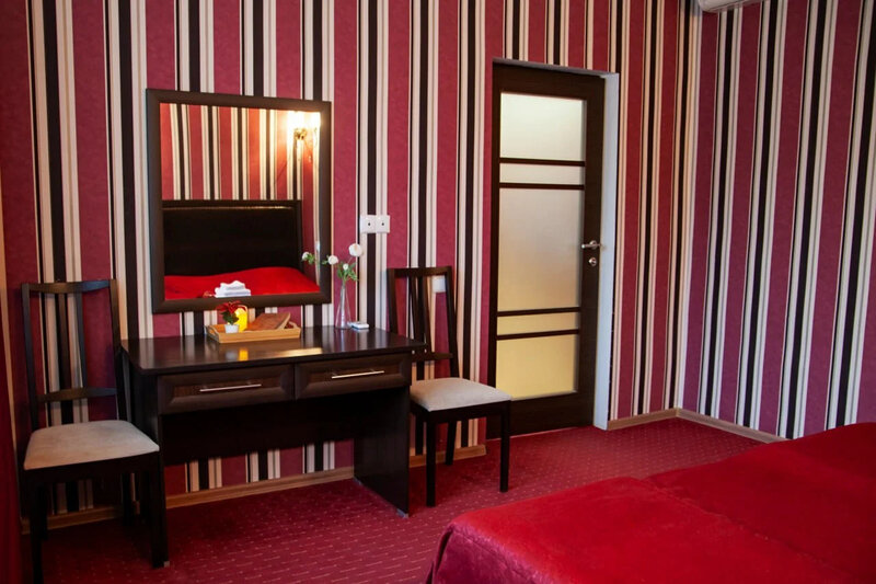 Люкс 2-местный Бордовый