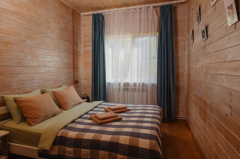 Дом 4-местный с душем