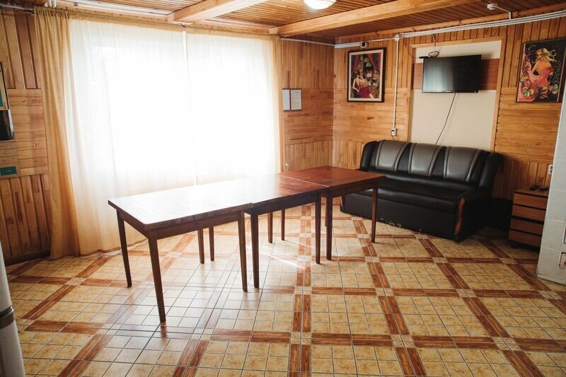 Номер 10 местный 2-этажный