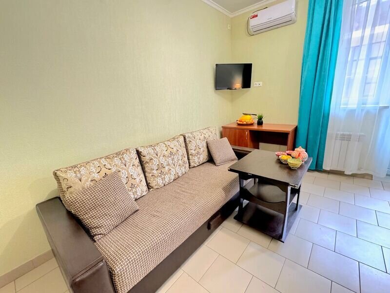 Улучшенный 5-местный 2-комнатный (с балконом)