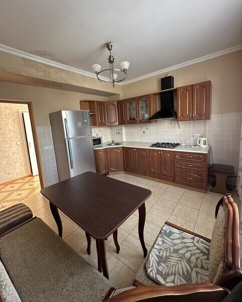 Стандартный 5-местный 2-комнатный (с балконом)