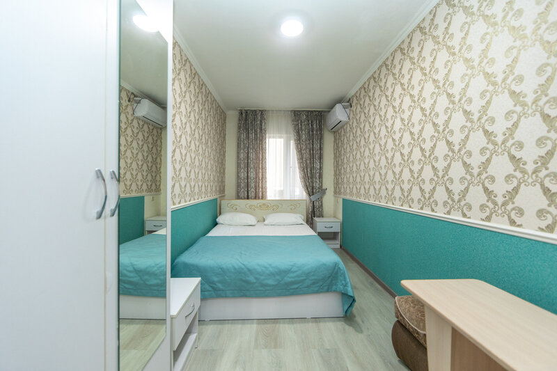 Семейный 4-местный 2-комнатный (с балконом)