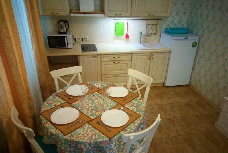 Коттедж 4-местный 2-комнатный Барвинок