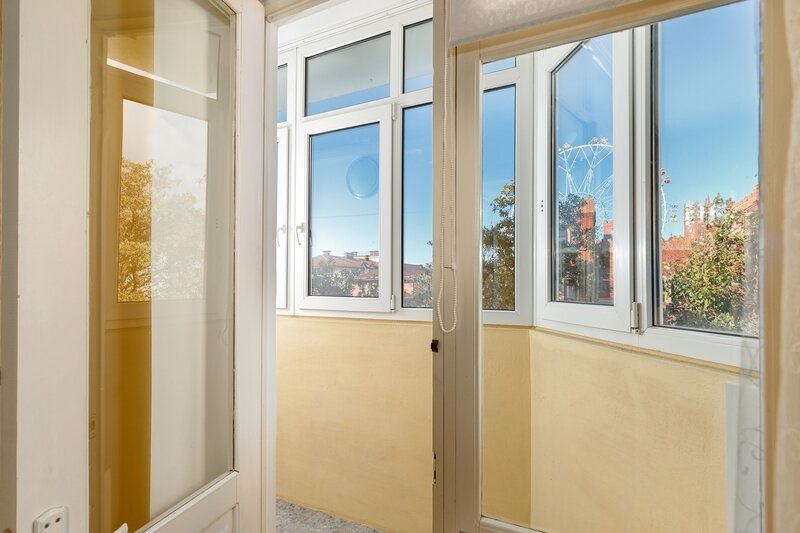 Бюджетный 3-местный