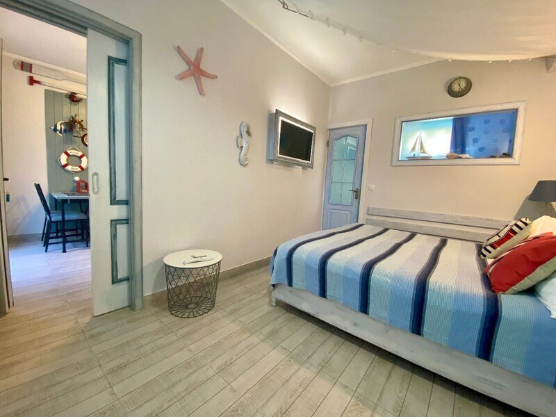 Нижняя Каюта 3-местный 2-комнатный