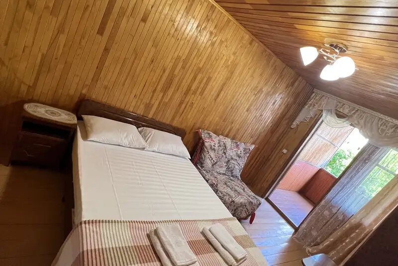 Комфорт 3-местный вид во двор