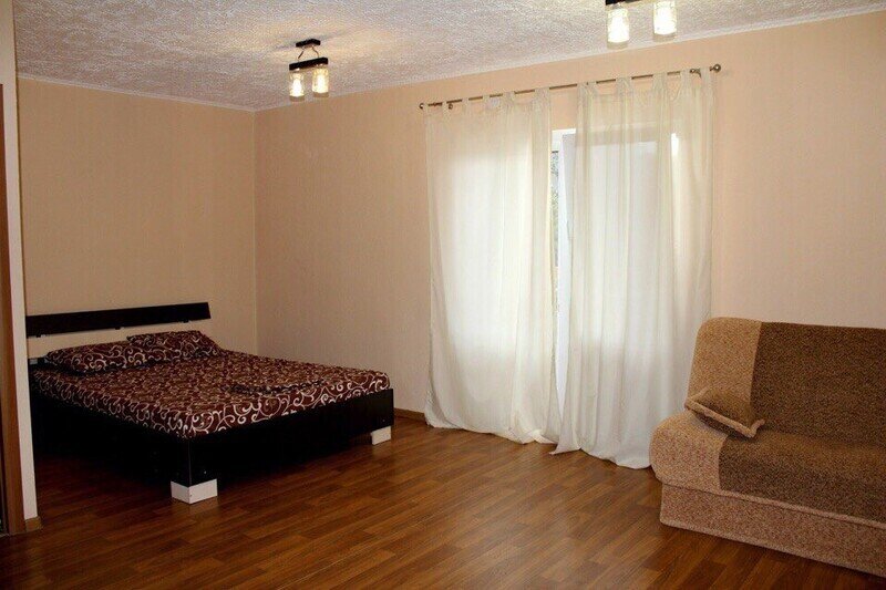 Полулюкс 4-местный 1-комнатный