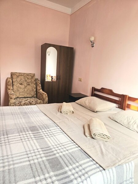 Стандартный 2-местный (TWIN+кресло)