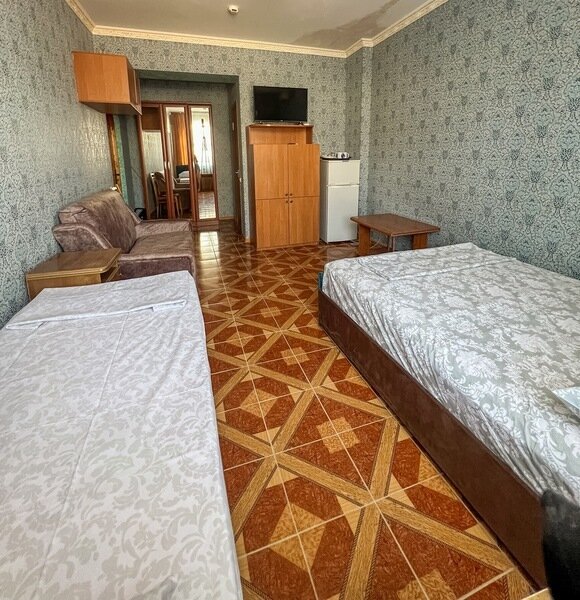 Стандартный 4-местный 1-комнатный