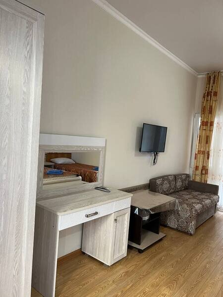 Стандартный 4-местный Улучшенный (с балконом)