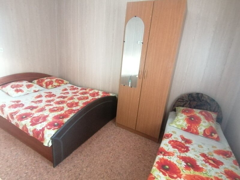 Эконом 3-местный (с балконом и видом на море)