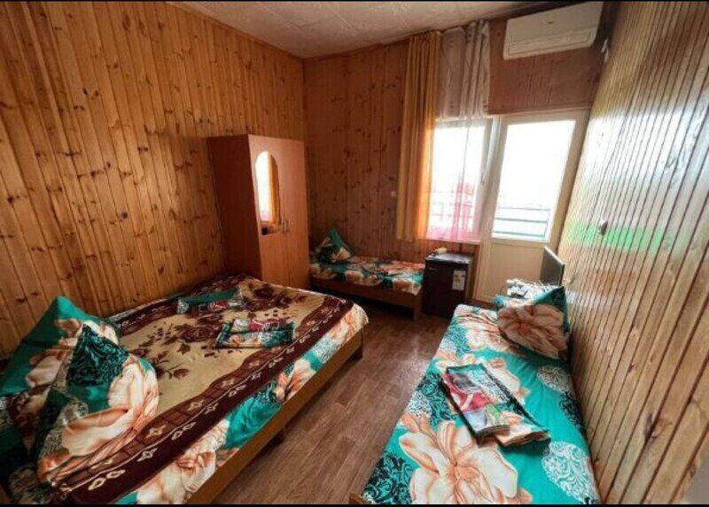 Стандартный 4-местный (с балконом, вид на море)