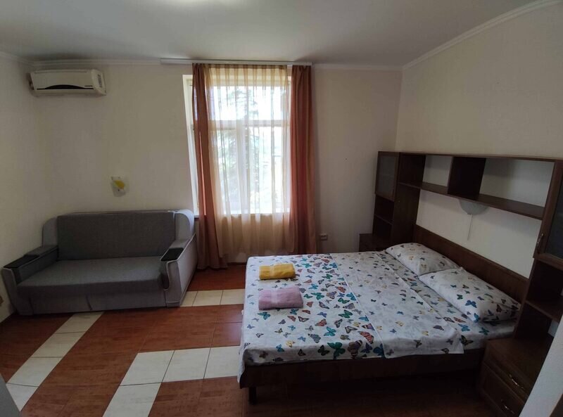 Стандартный 4-местный 1-комнатный (без балкона)