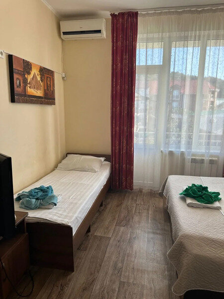 Стандартный 3-местный (с балконом)