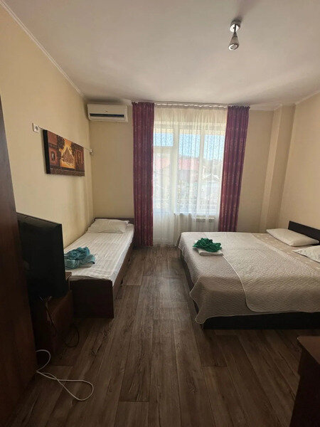 Стандартный 3-местный (с балконом)