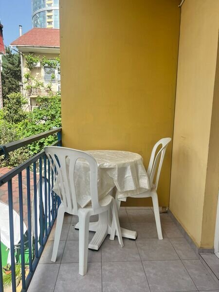 f1776e93-57b2-4b0a-99fa-dc6d79d39f1e