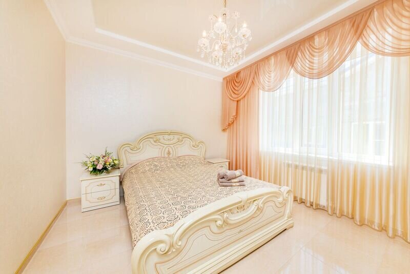 Люкс 5-местный 2-комнатный (без балкона)