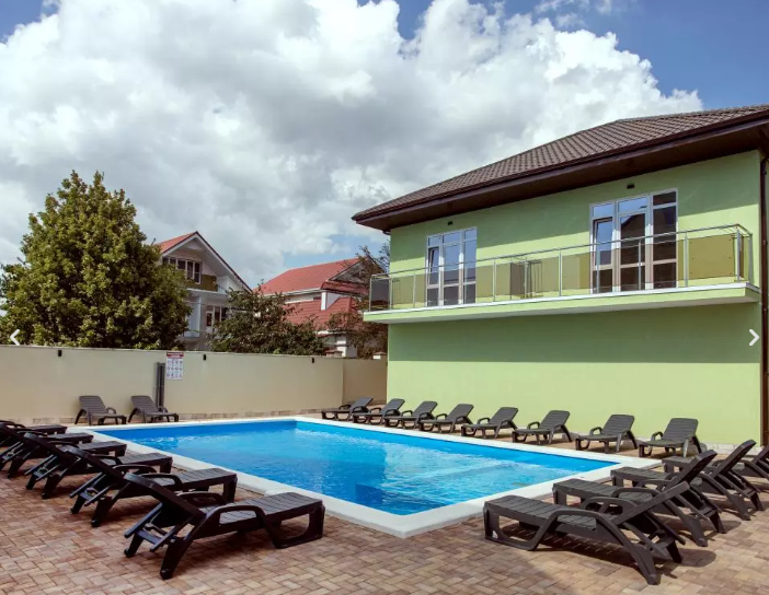 Апартаменты 4-местный (на ул. Херсонская 89, без балкона)