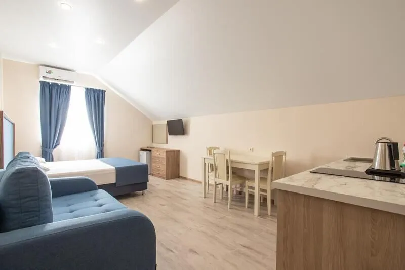 Апартаменты 4-местный (на ул. Херсонская 89, без балкона)