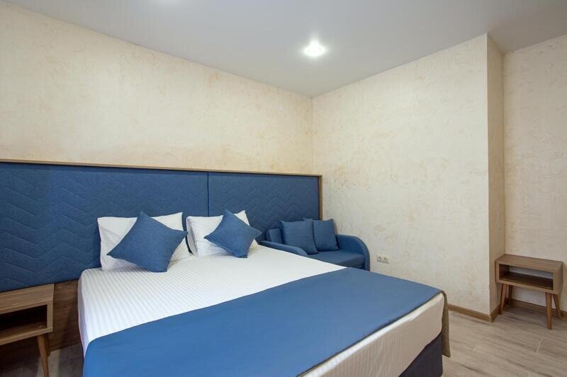 Апартаменты 4-местный 2-комнатный (на ул. Херсонская 89)