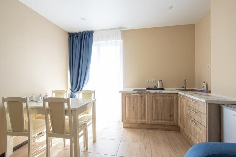 Апартаменты 4-местный 2-комнатный (на ул. Херсонская 89)