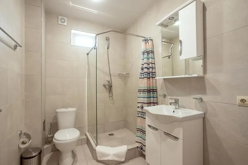 Апартаменты 4-местный 2-комнатный (на ул. Херсонская 89)