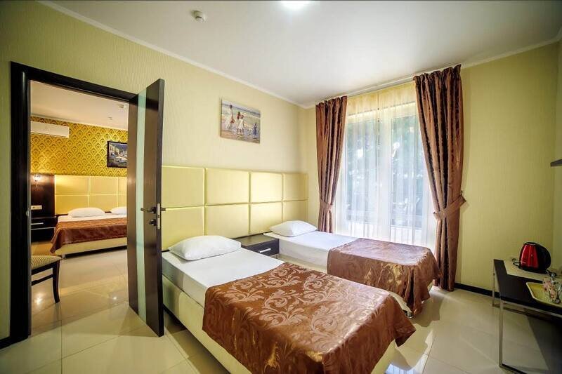 Люкс 4-местный 2-комнатный