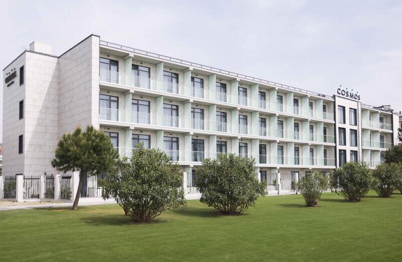 Отель Космос Адлер (Cosmos Adler Hotel), Краснодарский край, Сочи Лазаревское Сочи Адлер Лоо
