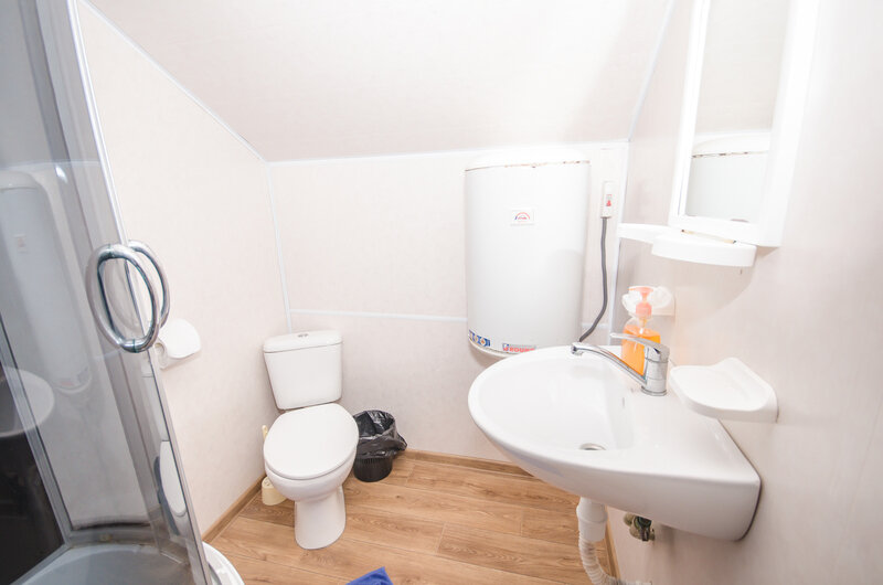 Стандартный 4-местный 1-комнатный (мансарда)