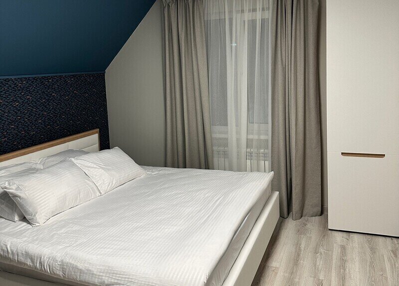 Дом с баней на дровах в современном стиле