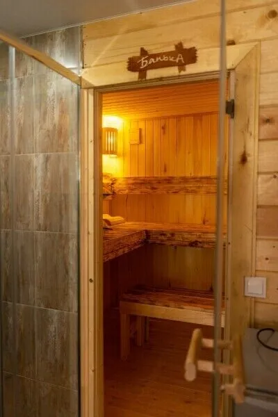 Коттедж 4-местный 2-комнатный (Ланселот)