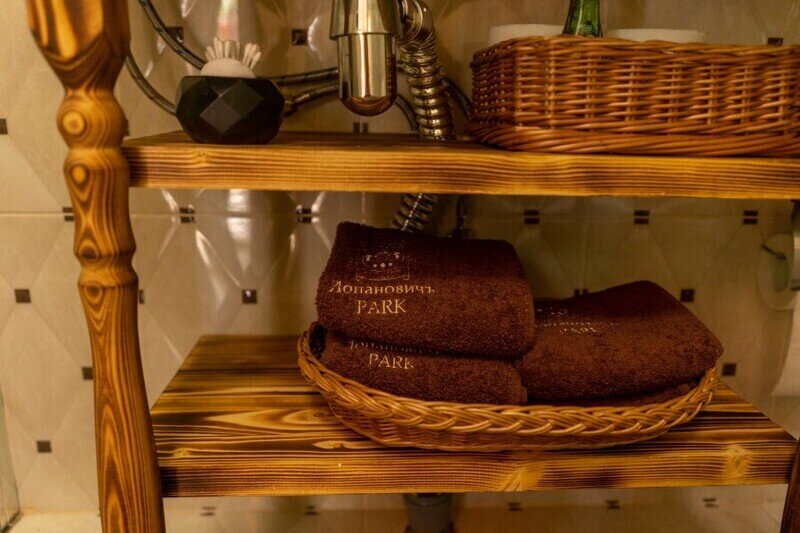 Коттедж 4-местный 2-комнатный (Ланселот)