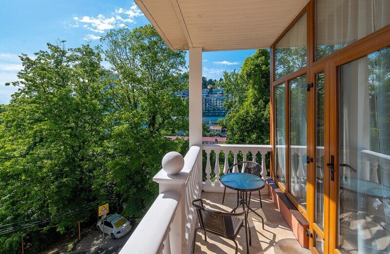 Апартаменты Улучшенный 2-местный 2-комнатный (с балконом)