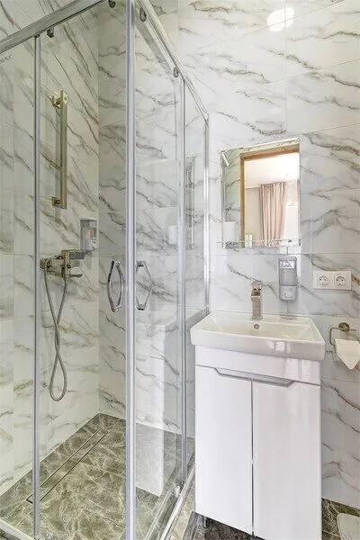 Апартаменты Улучшенный 2-местный 2-комнатный (с балконом)