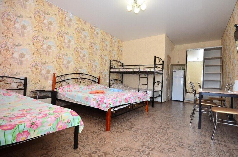 Стандартный 4-местный 1-комнатный