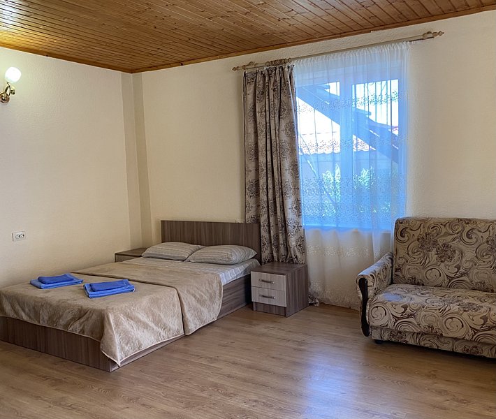 Полулюкс 4-местный 1-комнатный (1,3 корпус) (12)