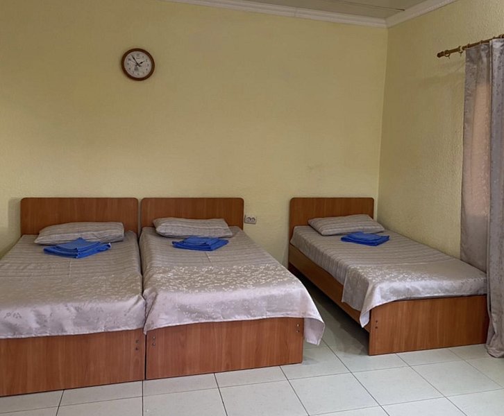 Полулюкс 4-местный 1-комнатный (1,3 корпус) (17)