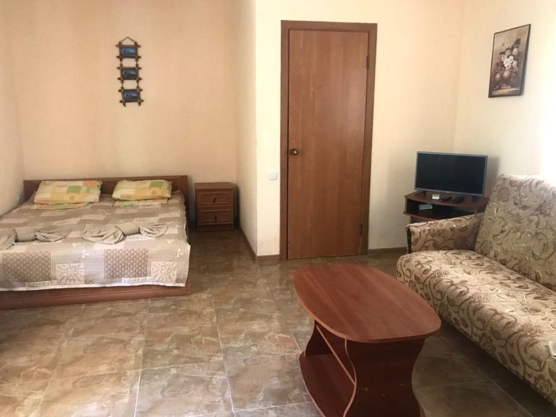 Студия 4-местный 1-комнатный с кухней (1 корпус) (2)