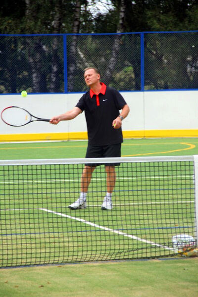 Теннисный корт