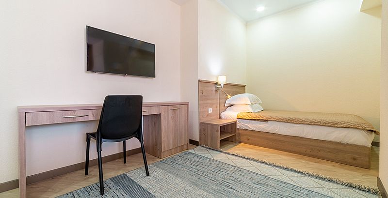 Стандартный 3-местный 2-комнатный (Адель)