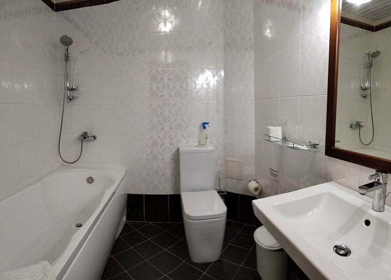 Люкс 2-местный 2-комнатный (№5, 6)