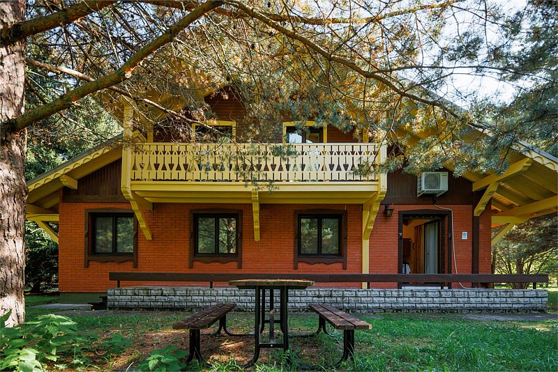 Коттедж 5-местный 2-комнатный (Шале)