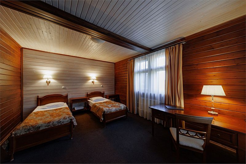 Коттедж 8-местный 4-комнатный (Посол)