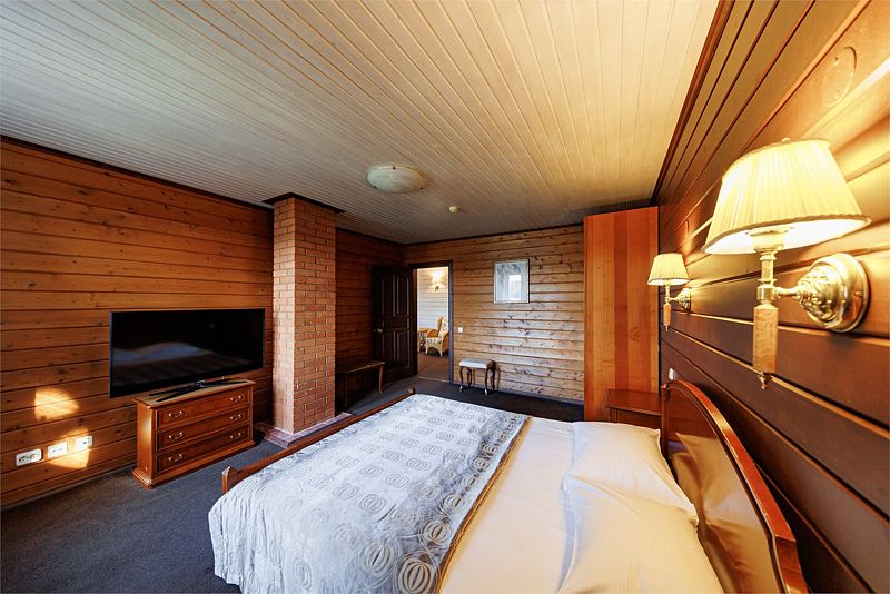 Коттедж 8-местный 4-комнатный (Посол)