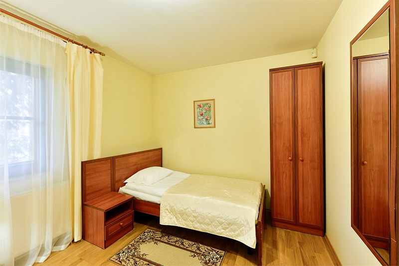 Коттедж 9-местный 5-комнатный 2-этажный (Словения)